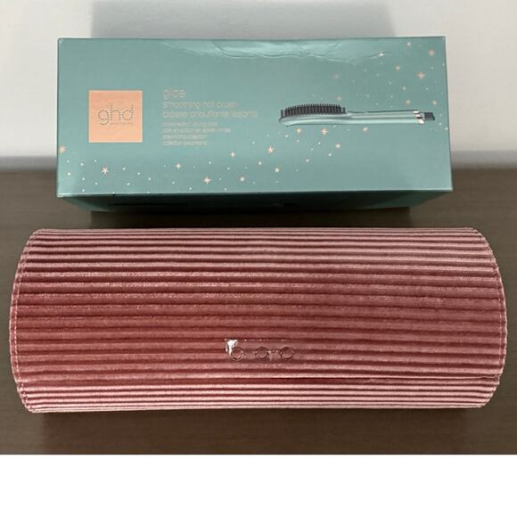 Limited Edition ghd Glide Smoothing Hot Brush–Ceramic Ionic Hair Straightening - Picture 2 of 8